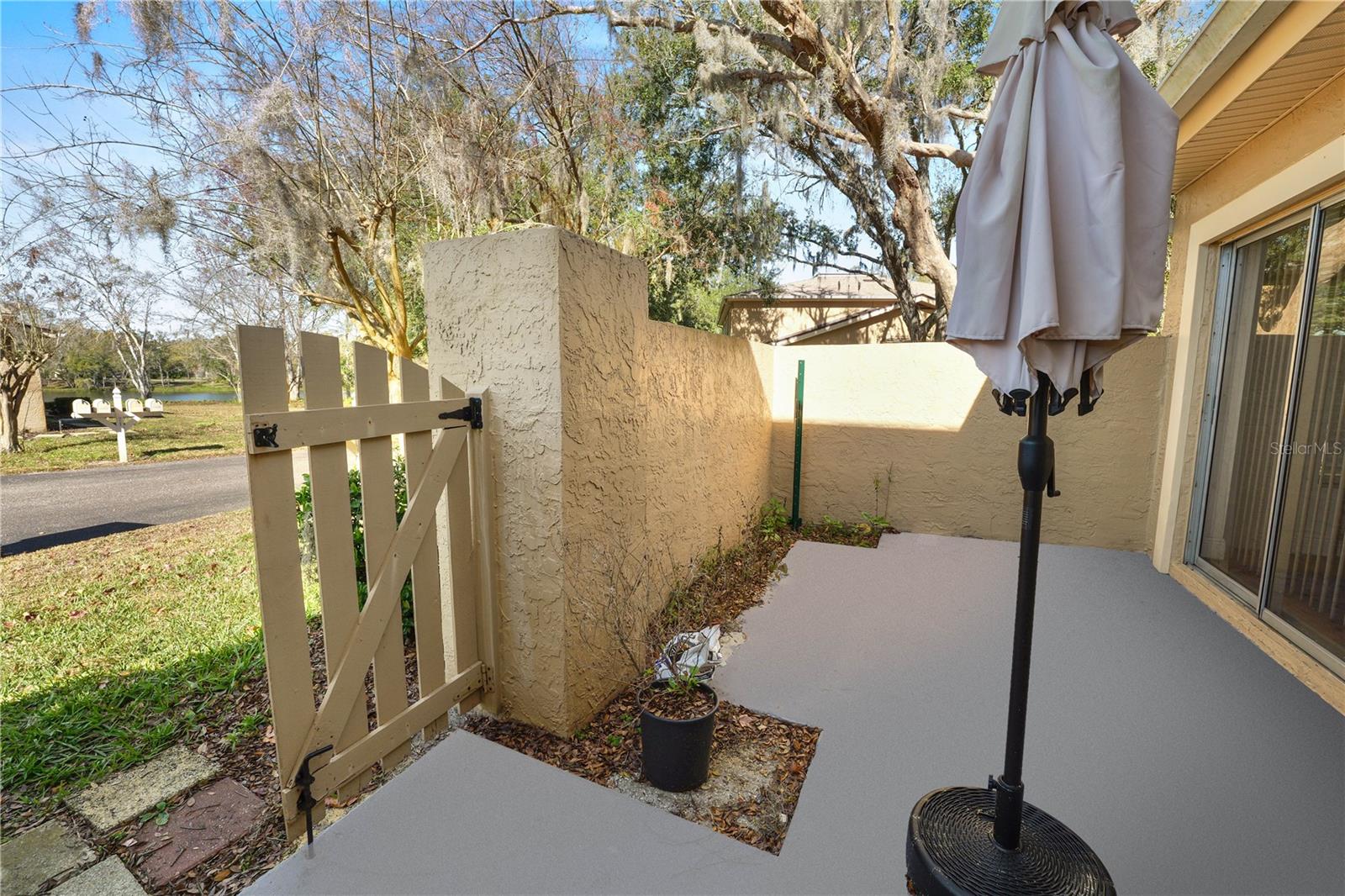 RAINTREE MANOR HOMES CONDOMINI - Residential