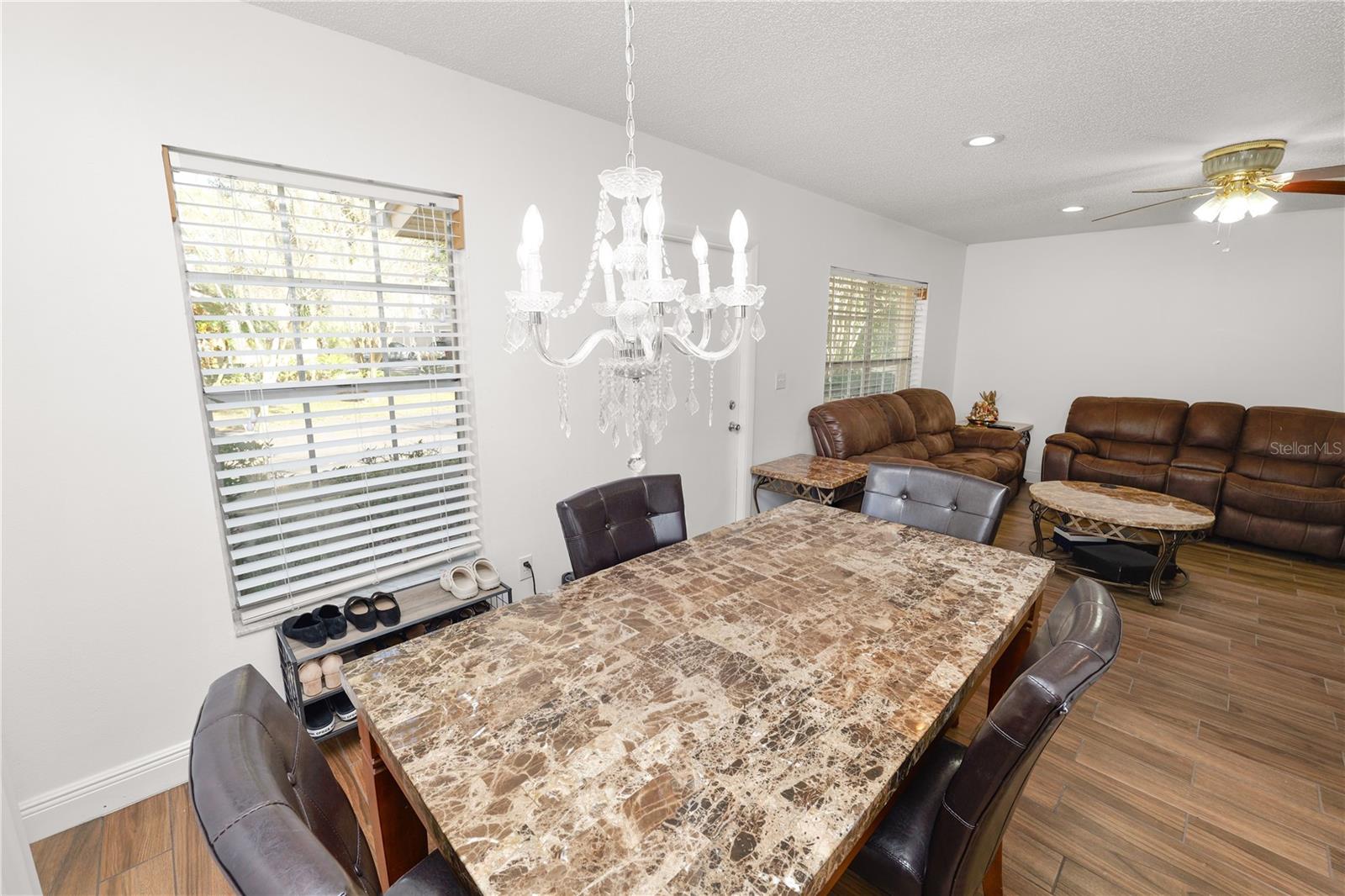 RAINTREE MANOR HOMES CONDOMINI - Residential