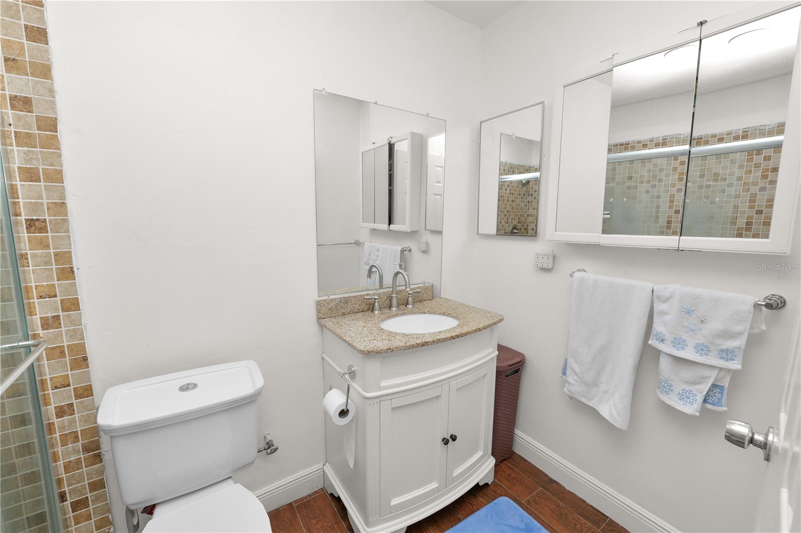 RAINTREE MANOR HOMES CONDOMINI - Residential