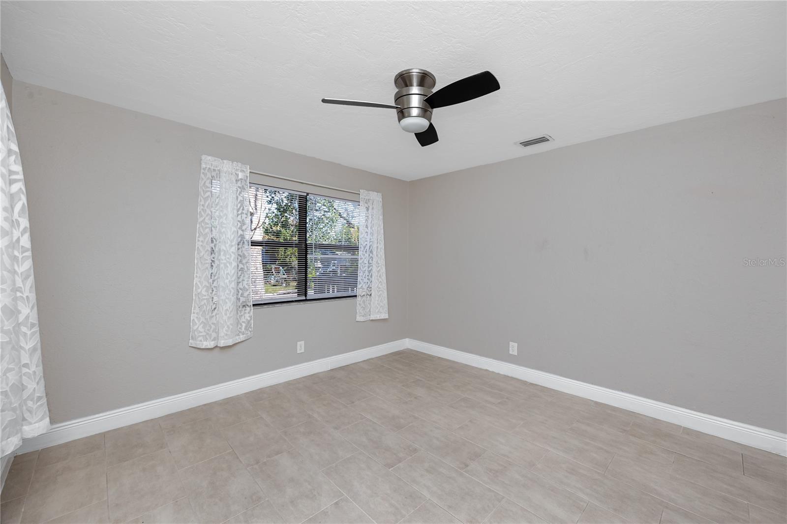 HUDSON HEIGHTS - Residential