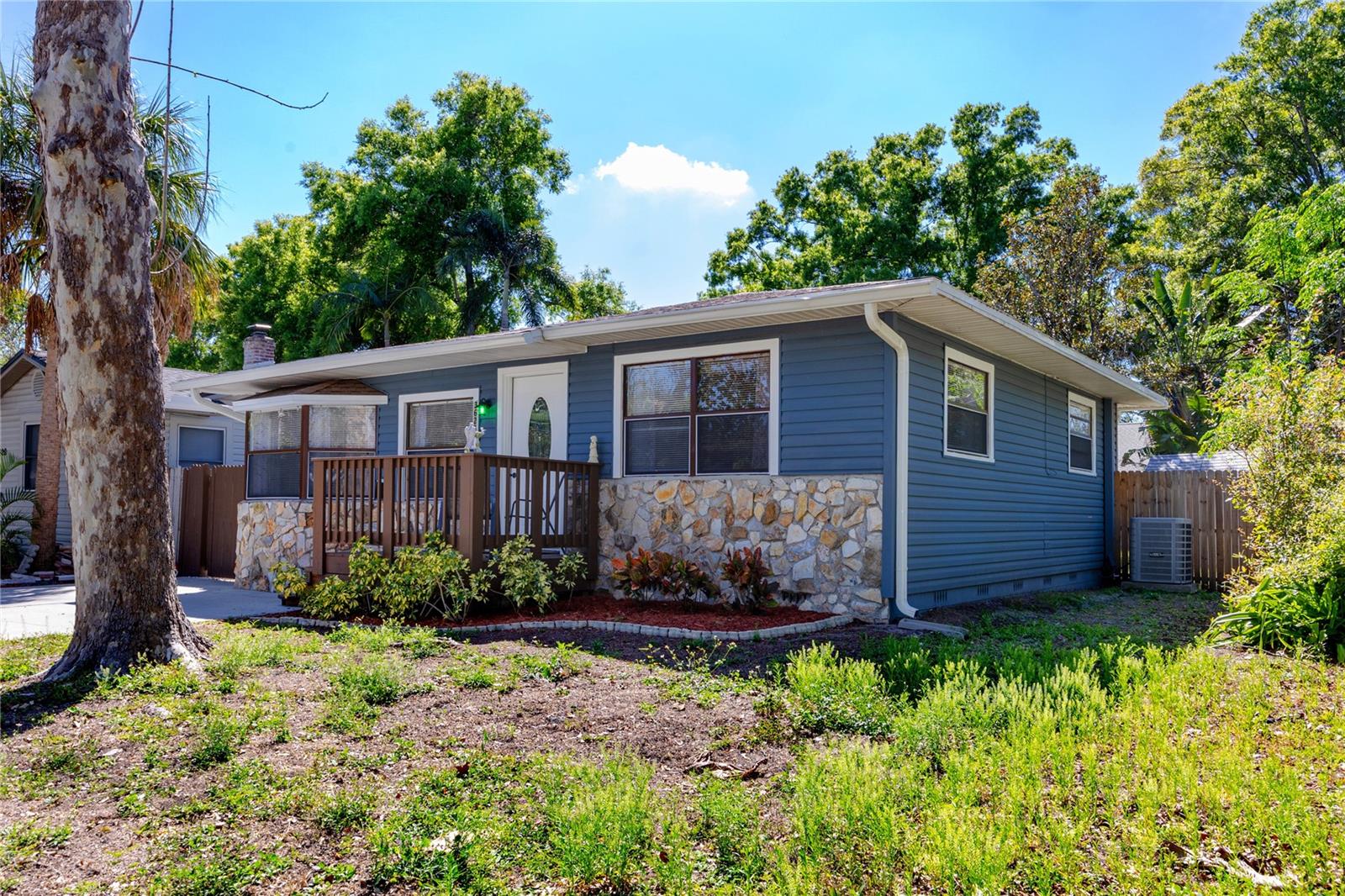 HUDSON HEIGHTS - Residential