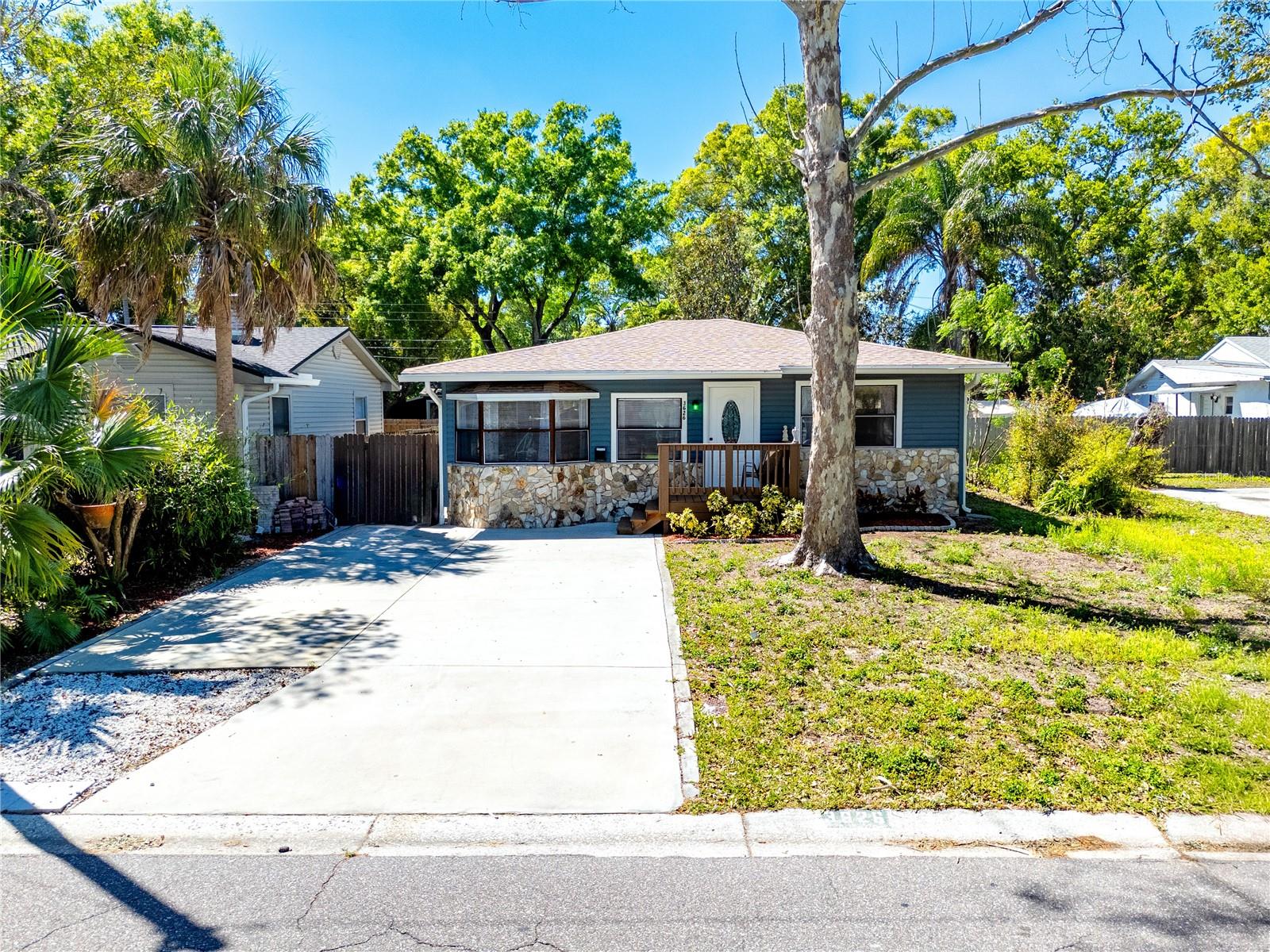 HUDSON HEIGHTS - Residential