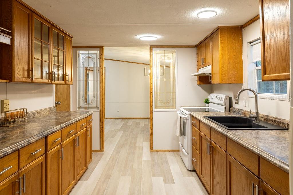 UNIVERSITY ESTATES TR 115 - Residential