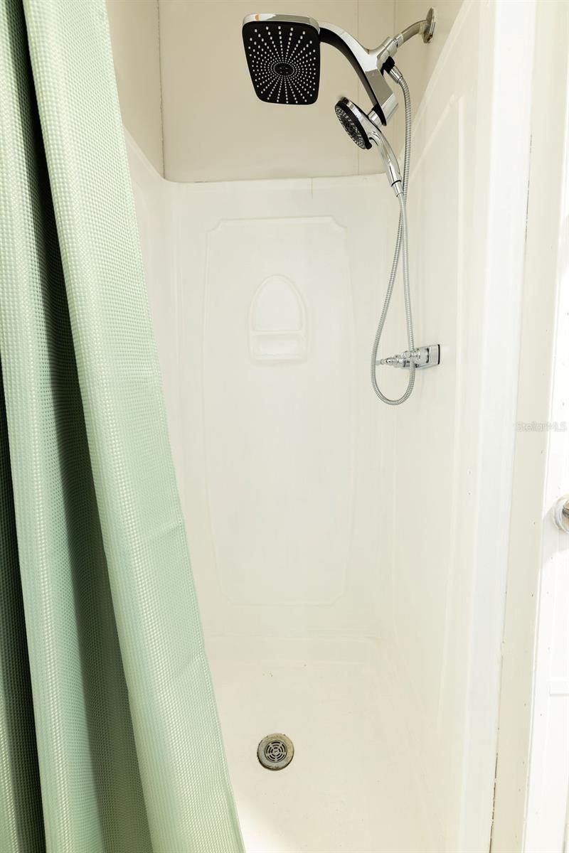 UNIVERSITY ESTATES TR 115 - Residential