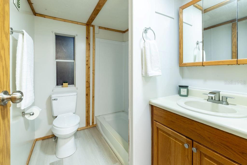 UNIVERSITY ESTATES TR 115 - Residential