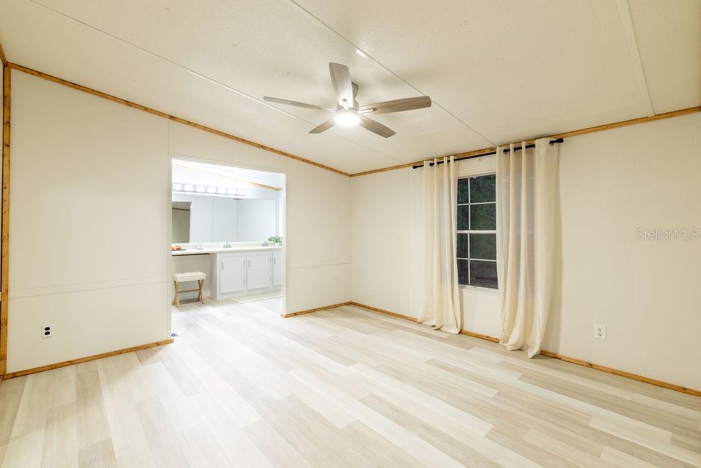 UNIVERSITY ESTATES TR 115 - Residential