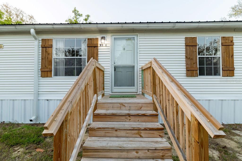 UNIVERSITY ESTATES TR 115 - Residential