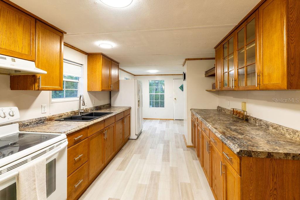 UNIVERSITY ESTATES TR 115 - Residential