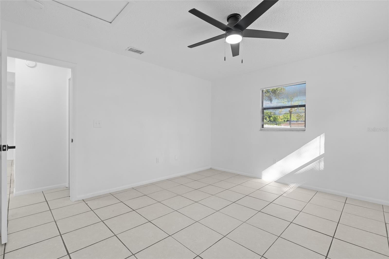 SUNNY BREEZE SUB - Residential