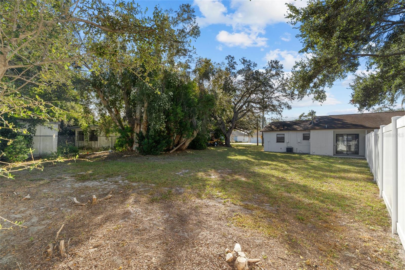 SUNNY BREEZE SUB - Residential