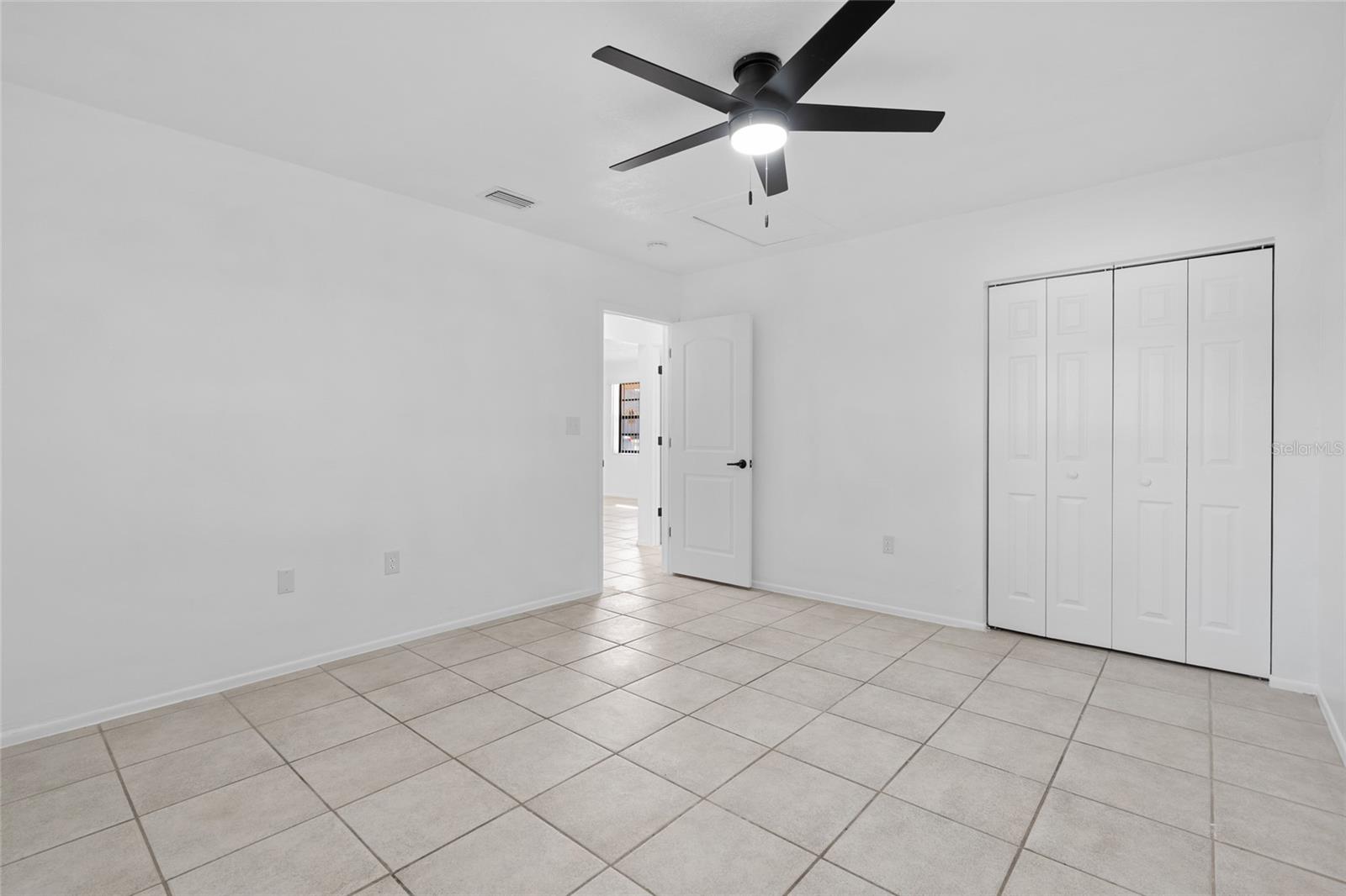 SUNNY BREEZE SUB - Residential