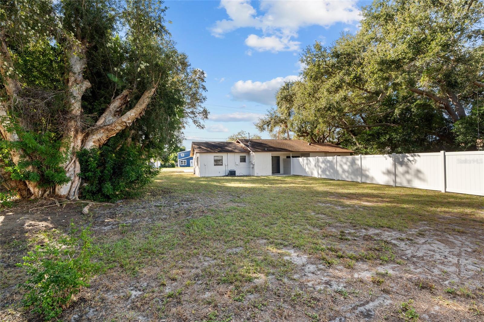 SUNNY BREEZE SUB - Residential