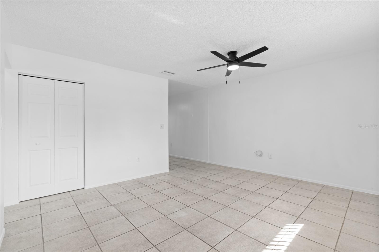 SUNNY BREEZE SUB - Residential