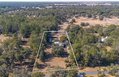 Photo of 26 Wood Ridge Drive, Ocala, FL 34482 (MLS # OM715792)