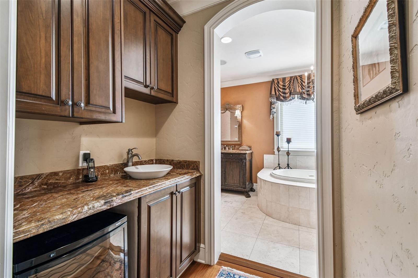 BAYPOINTE SUB - Residential