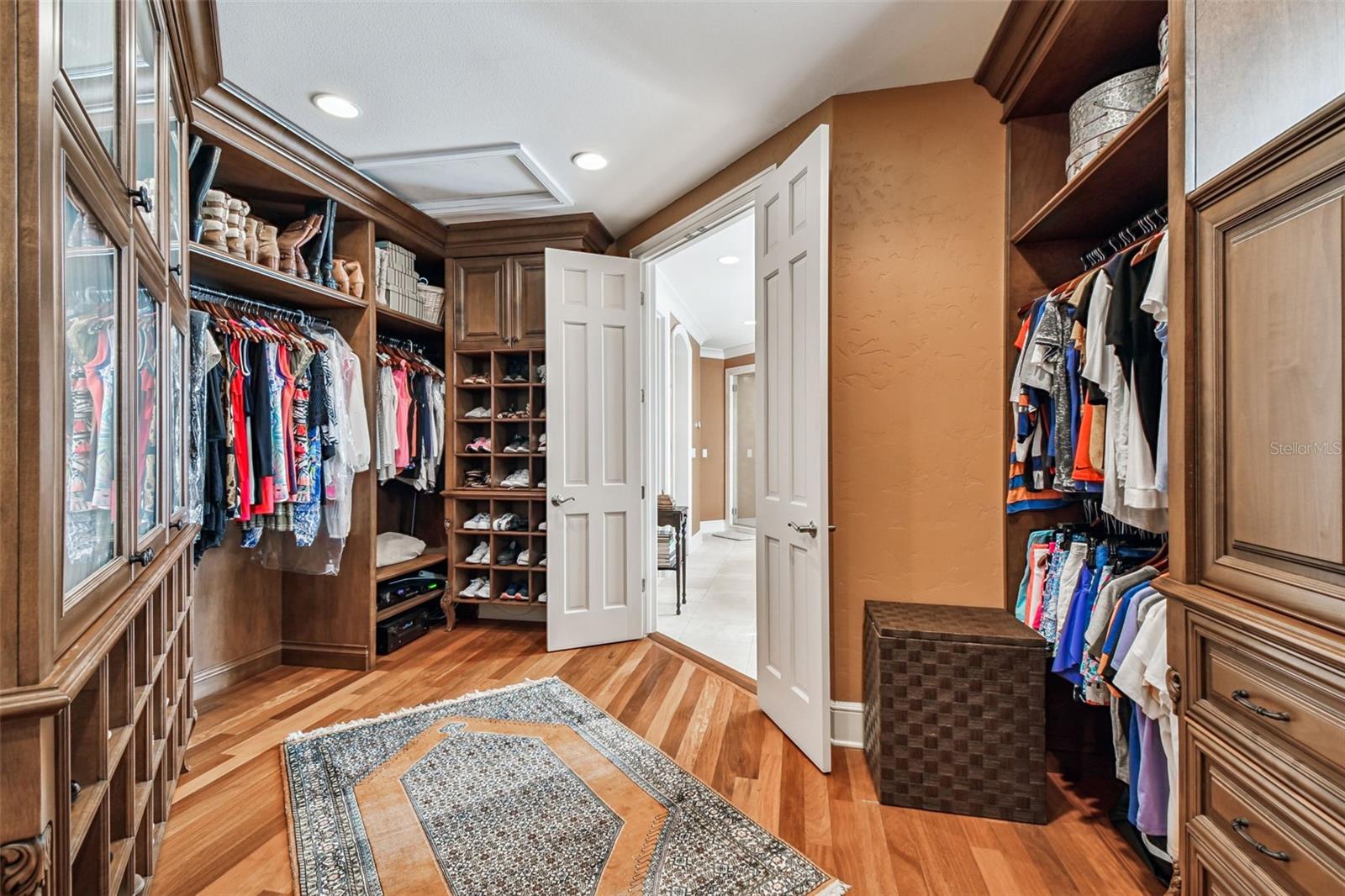 BAYPOINTE SUB - Residential