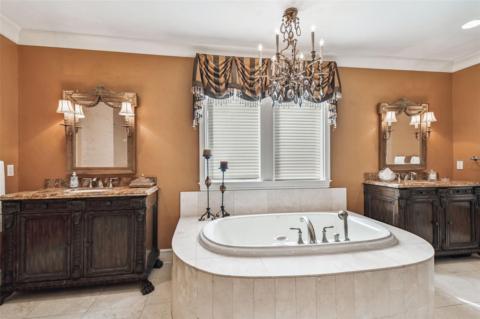 BAYPOINTE SUB - Residential