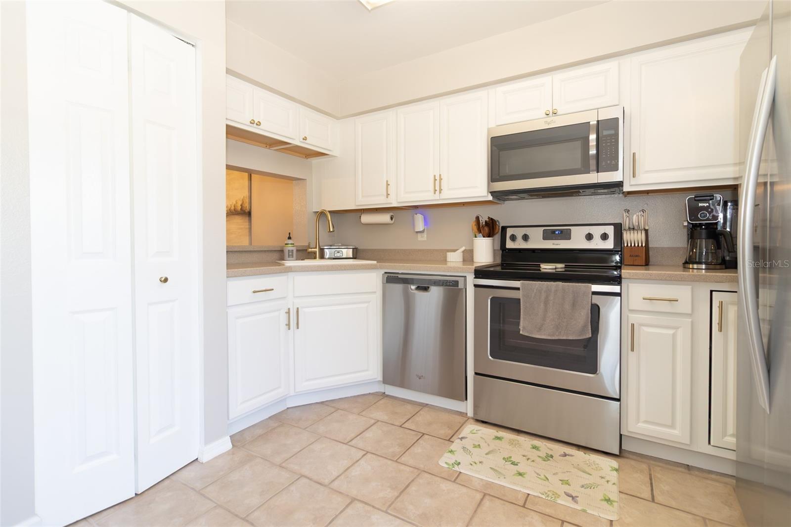 STONES THROW CONDO - Residential