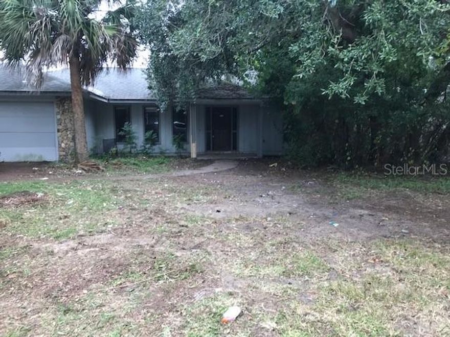 Home being sold to settle estate - need repair ;Water: City