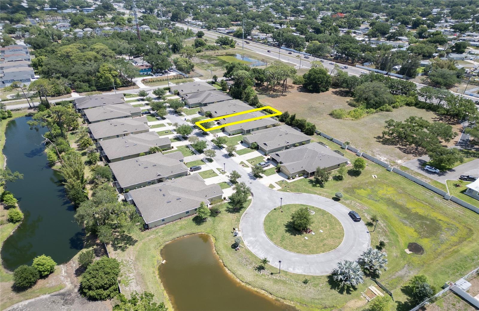 PINE CREST VILLAS - Residential