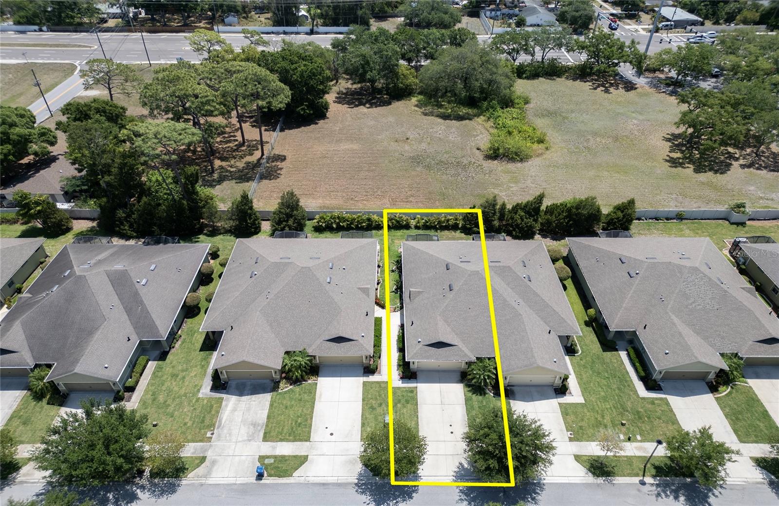 PINE CREST VILLAS - Residential