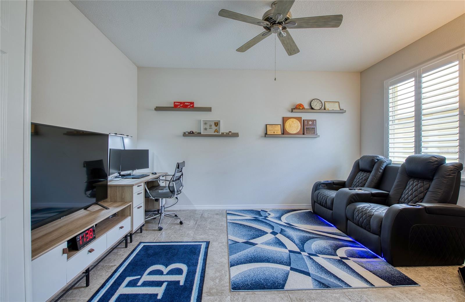 PINE CREST VILLAS - Residential