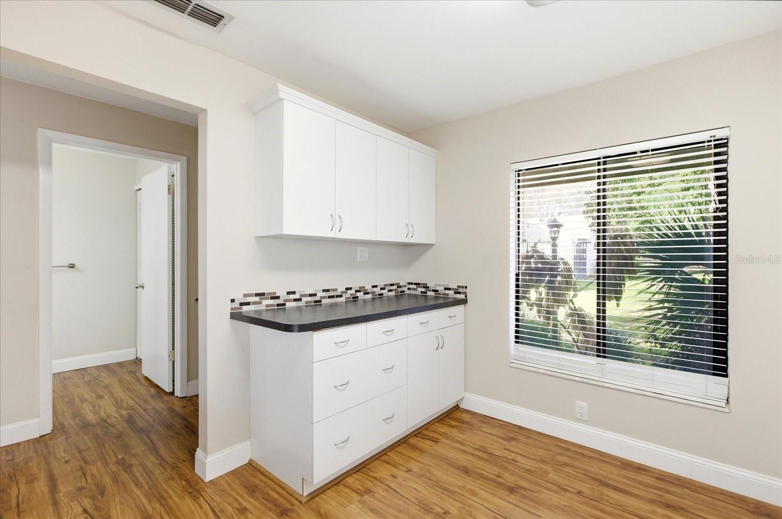 LAKE OLYMPIC TWNHS - Residential