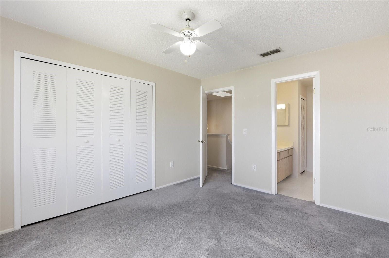 LAKE OLYMPIC TWNHS - Residential