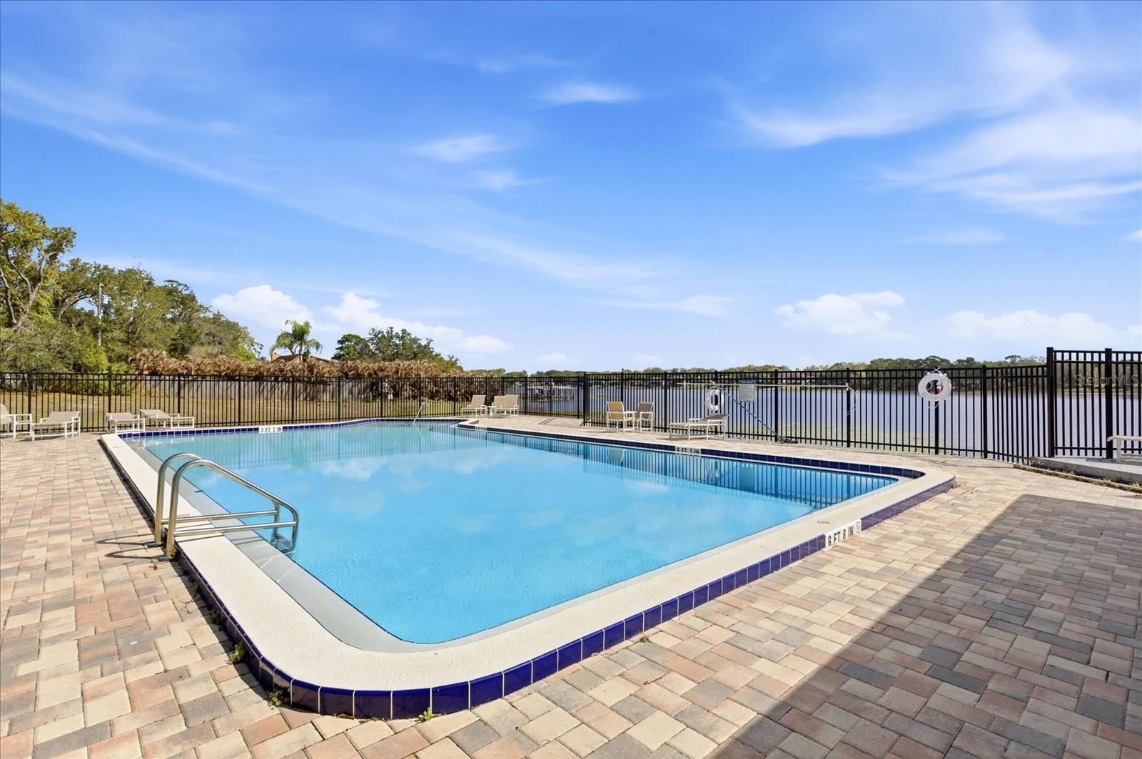 LAKE OLYMPIC TWNHS - Residential