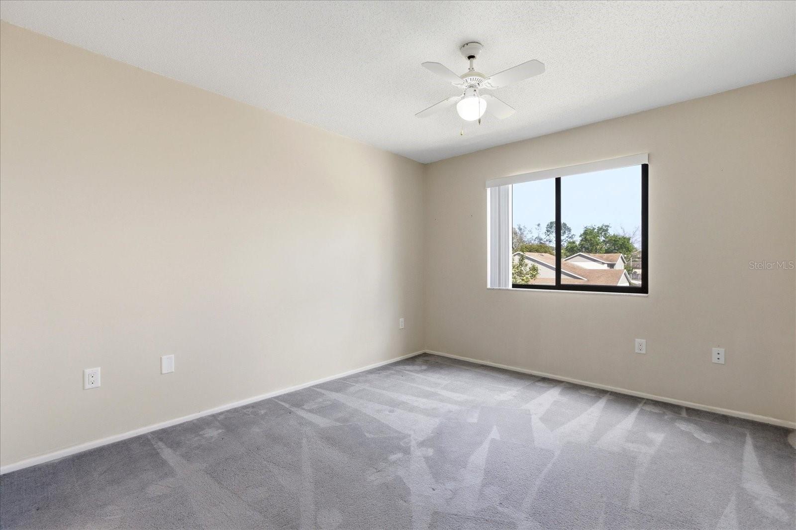 LAKE OLYMPIC TWNHS - Residential