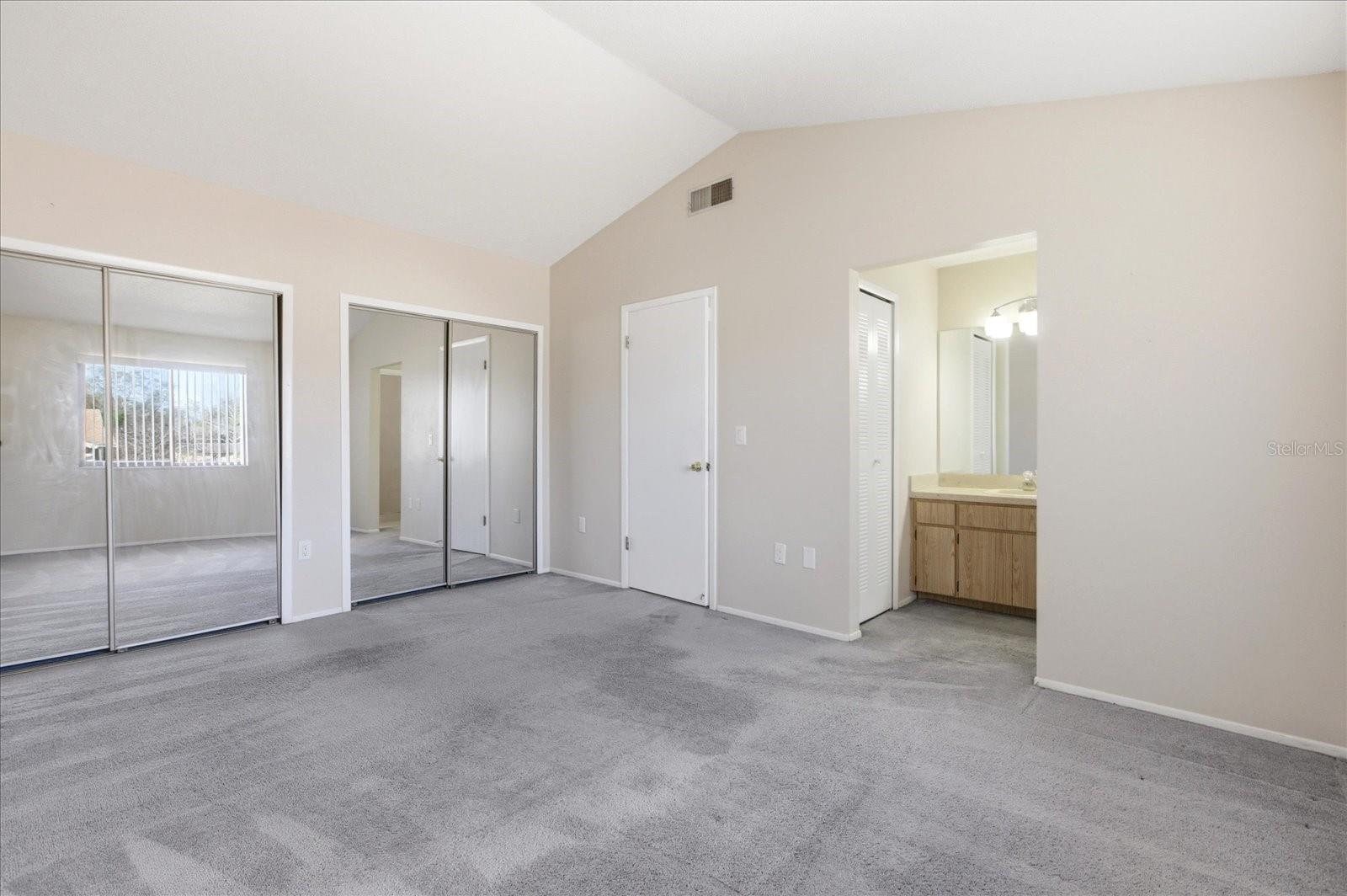 LAKE OLYMPIC TWNHS - Residential