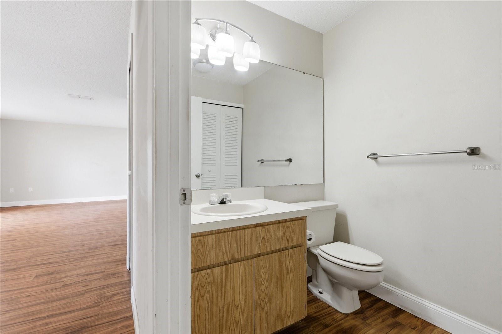 LAKE OLYMPIC TWNHS - Residential