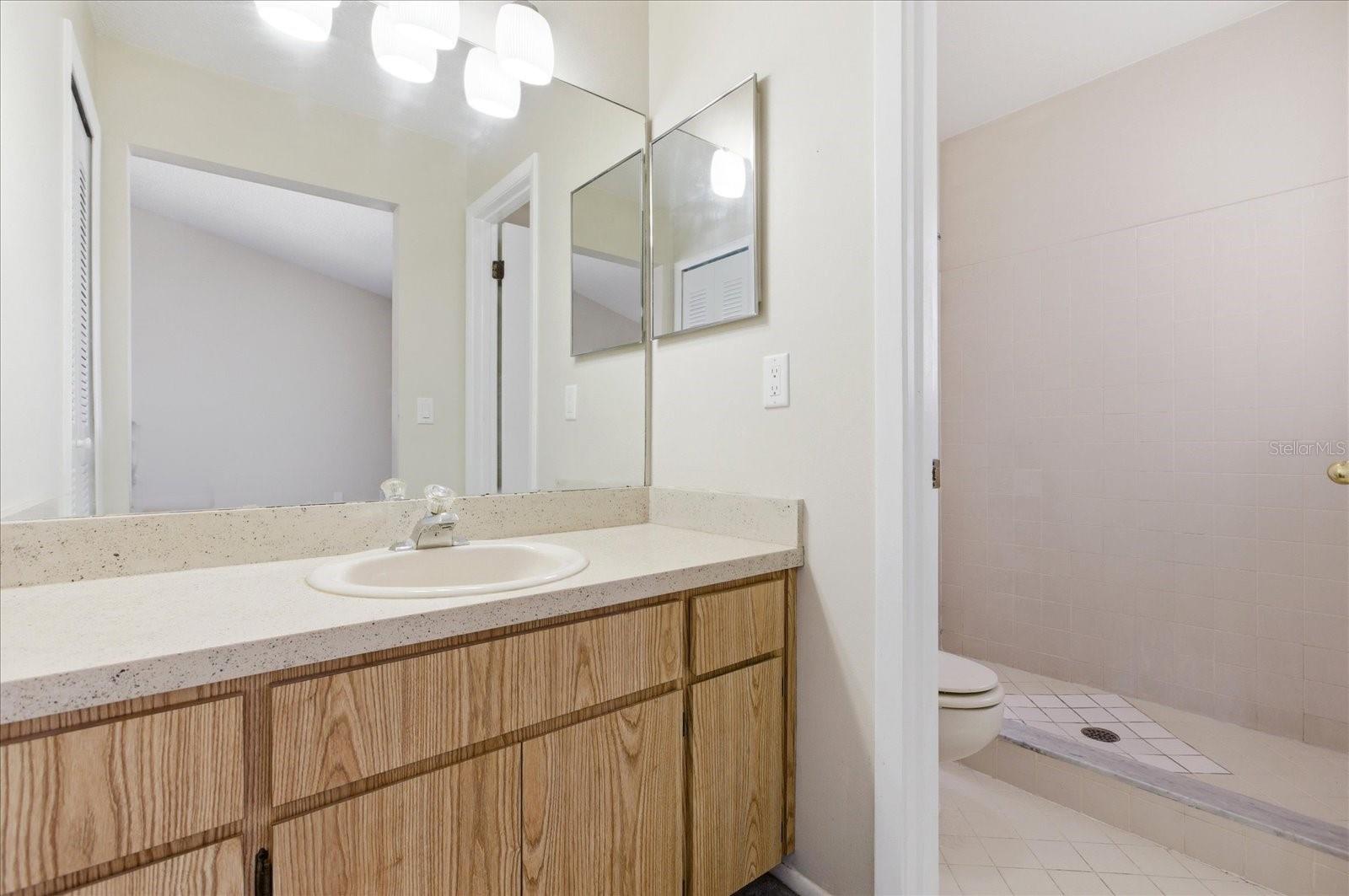 LAKE OLYMPIC TWNHS - Residential