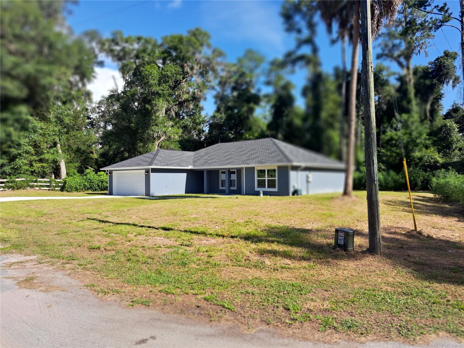 547 GRAPEWOOD LN.