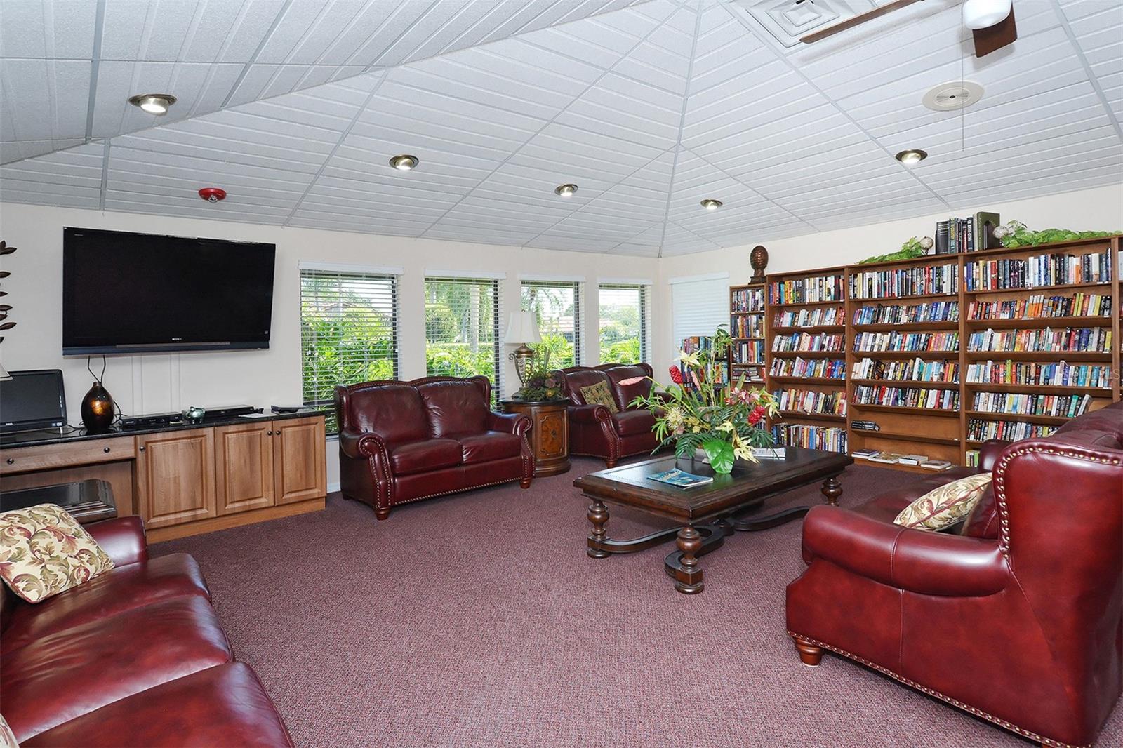 LAKESHORE VILLAGE - Residential