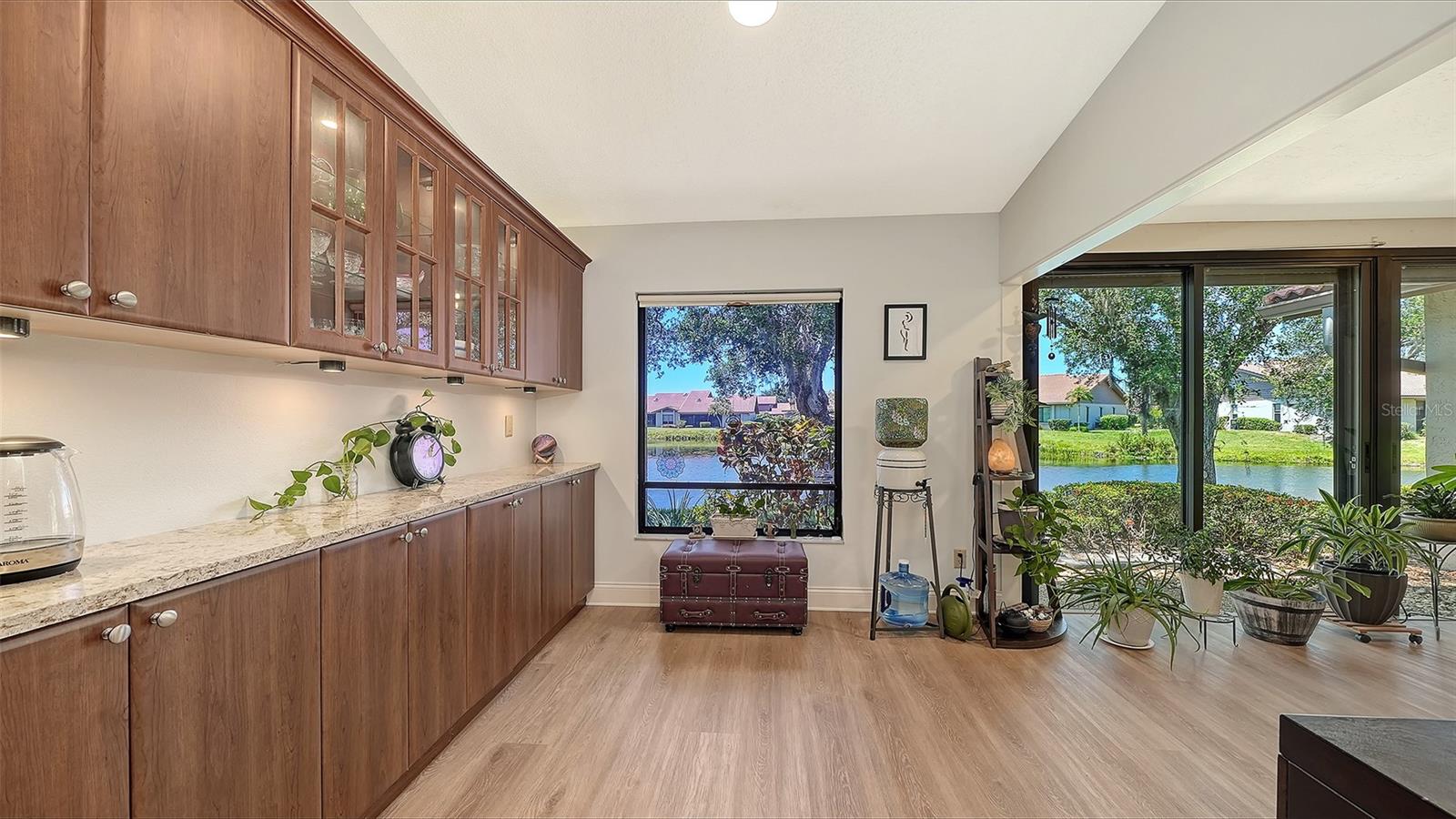 LAKESHORE VILLAGE - Residential