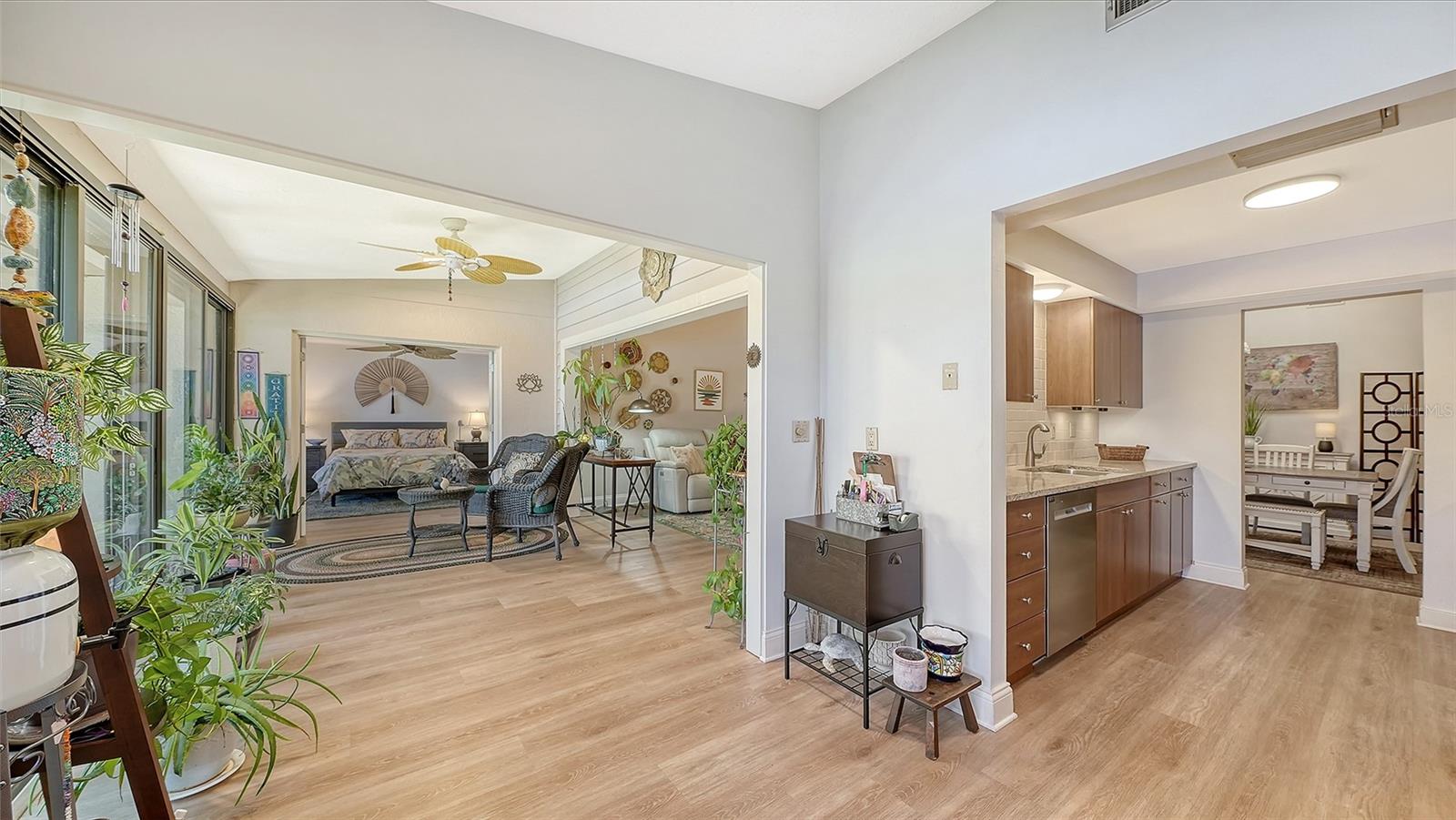 LAKESHORE VILLAGE - Residential