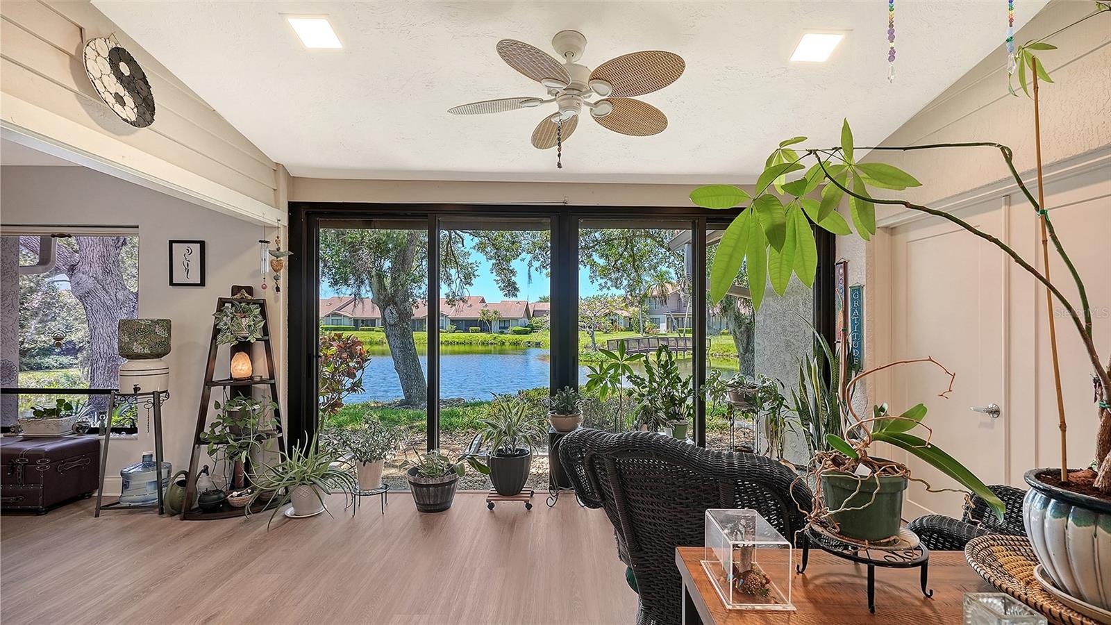 6048 WILSHIRE BOULEVARD 2