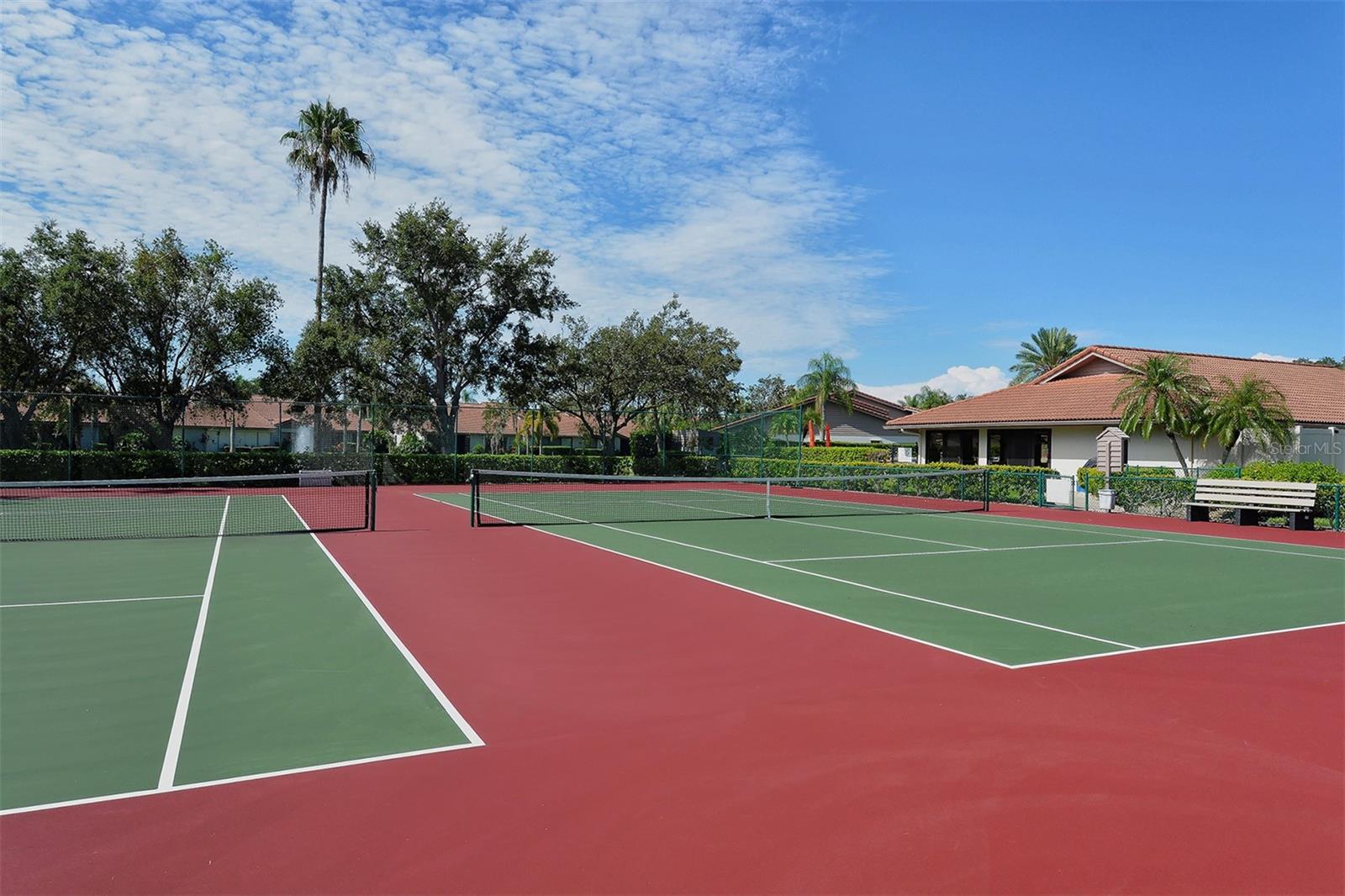 LAKESHORE VILLAGE - Residential