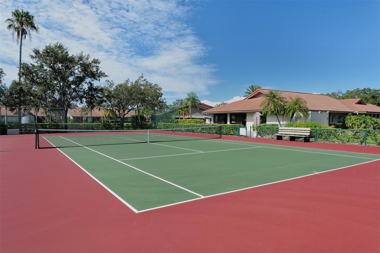 LAKESHORE VILLAGE - Residential