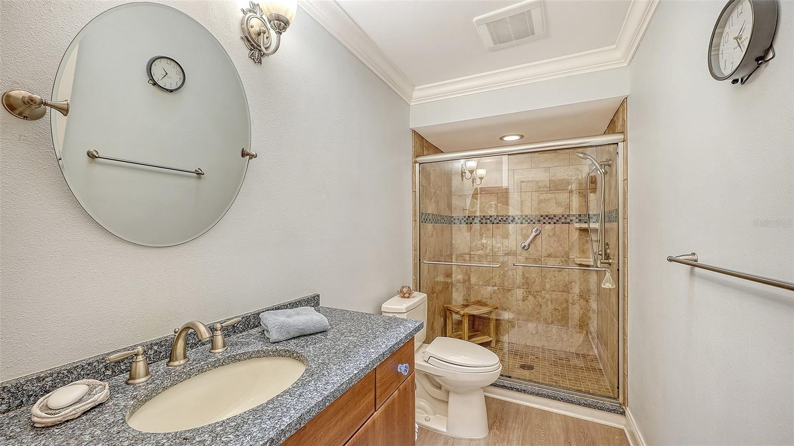 LAKESHORE VILLAGE - Residential