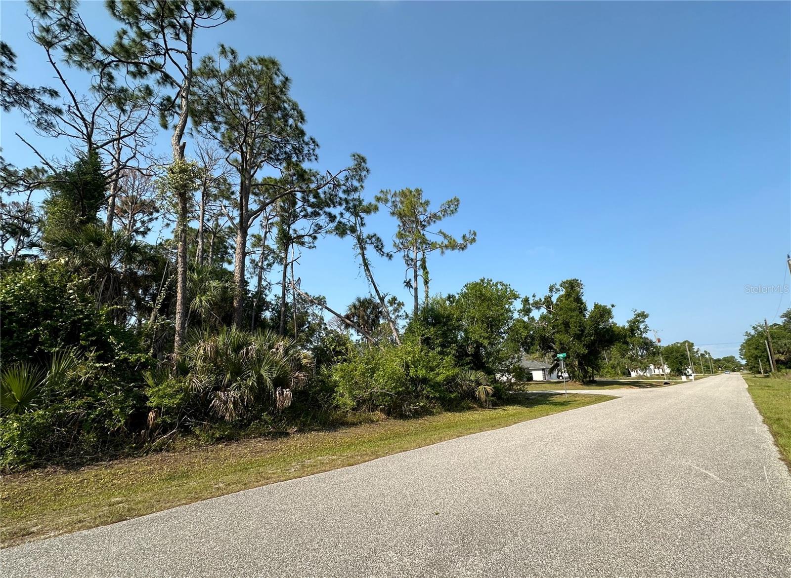 PORT CHARLOTTE SEC 008 - Land