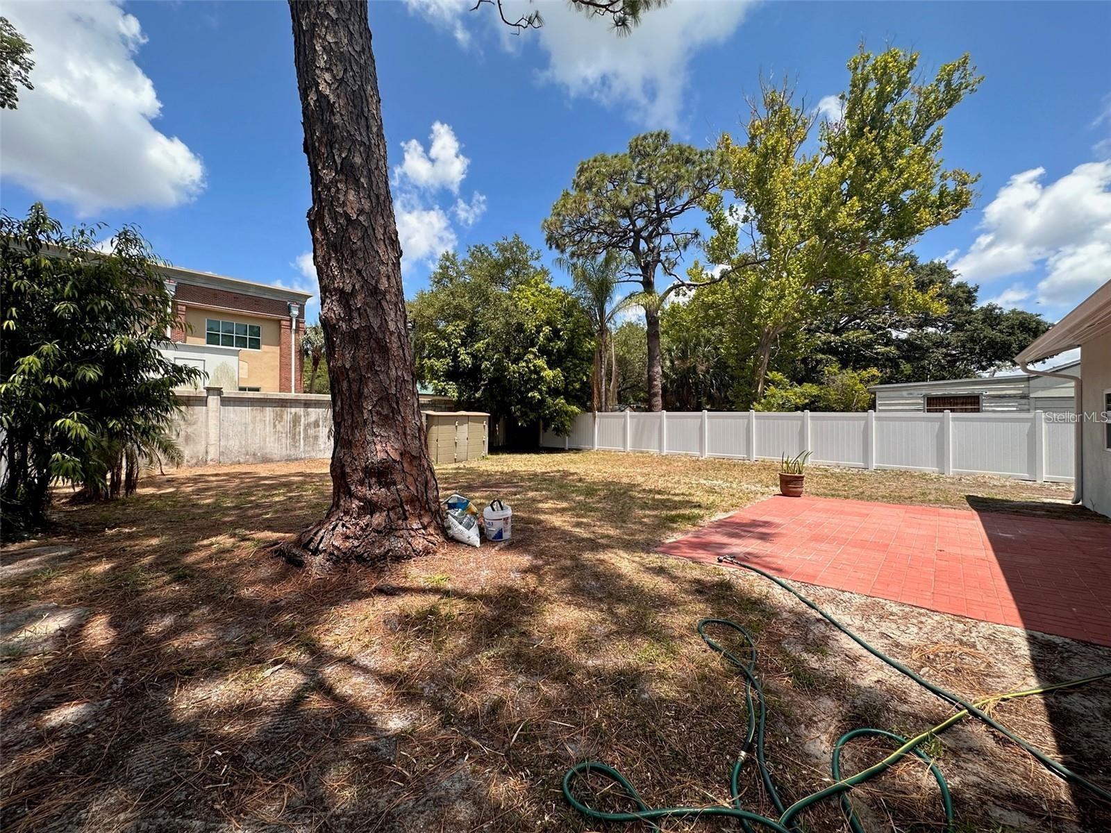 GULF TO BAY GARDENS - Residential