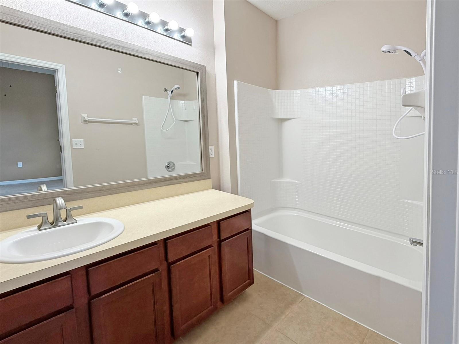 EAGLE PALM PH II - Residential
