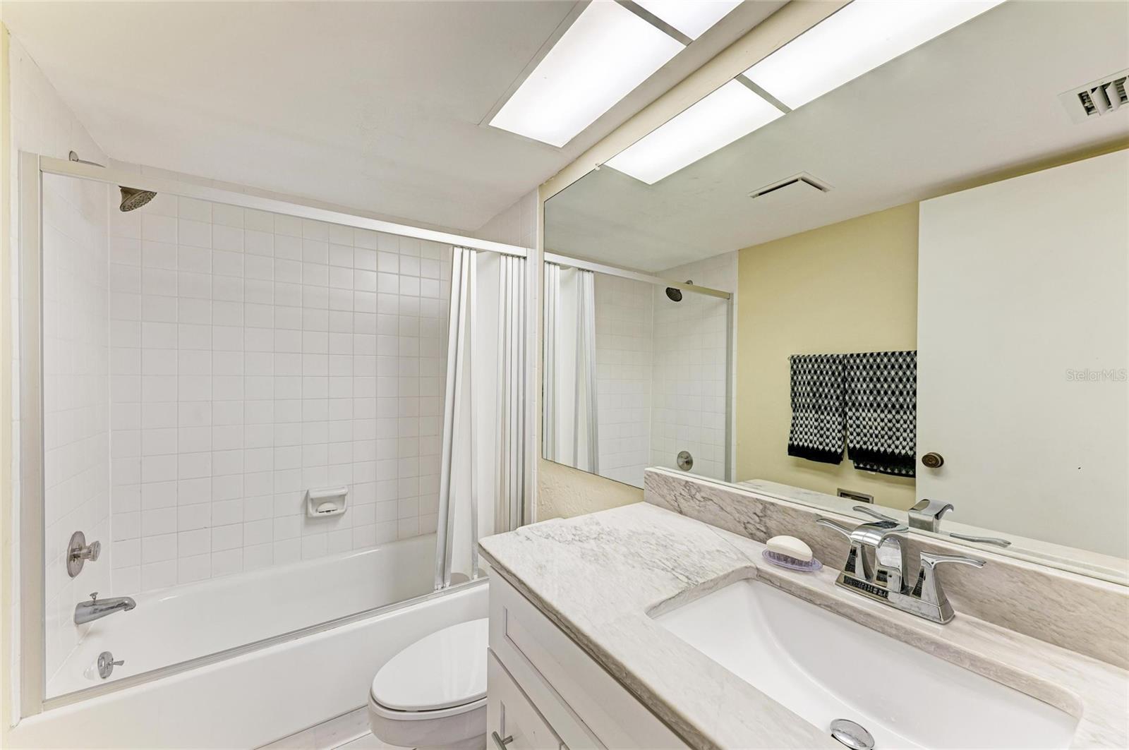 PELICAN COVE - Residential