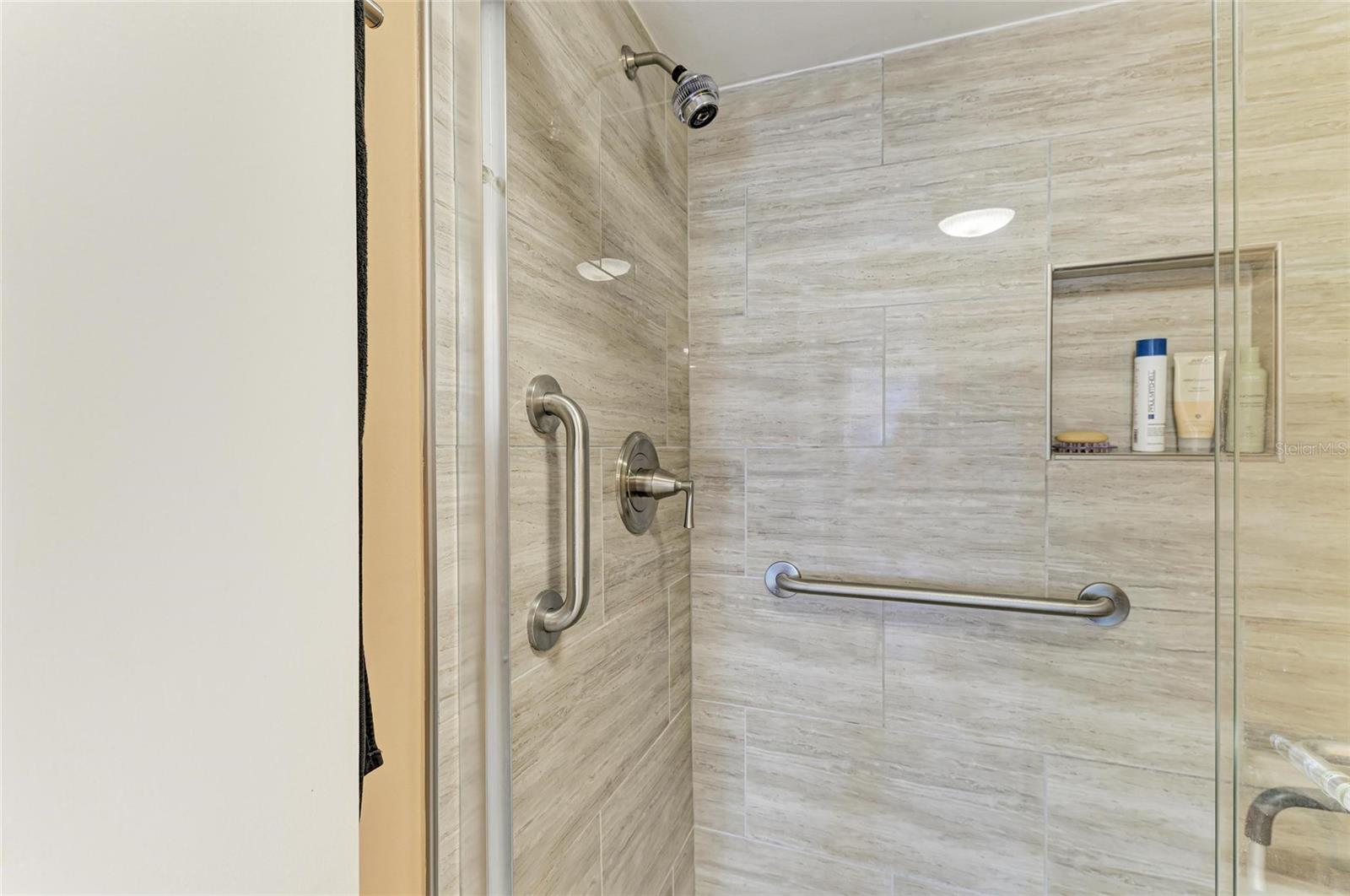 PELICAN COVE - Residential