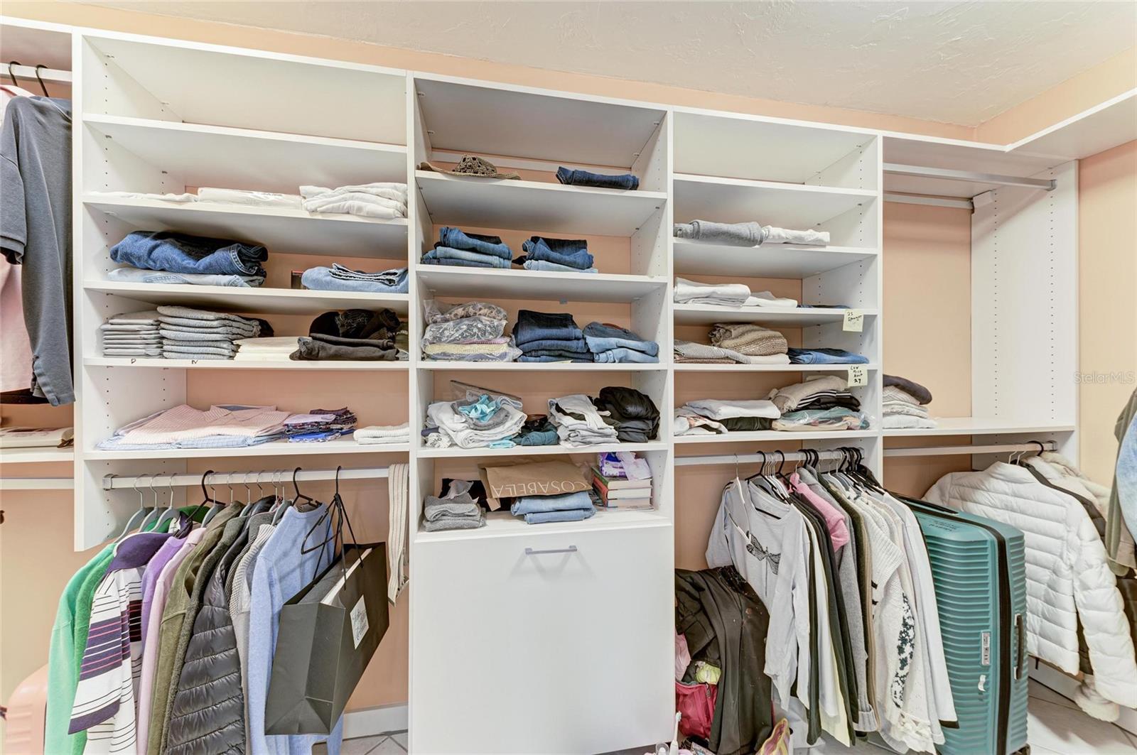 PELICAN COVE - Residential