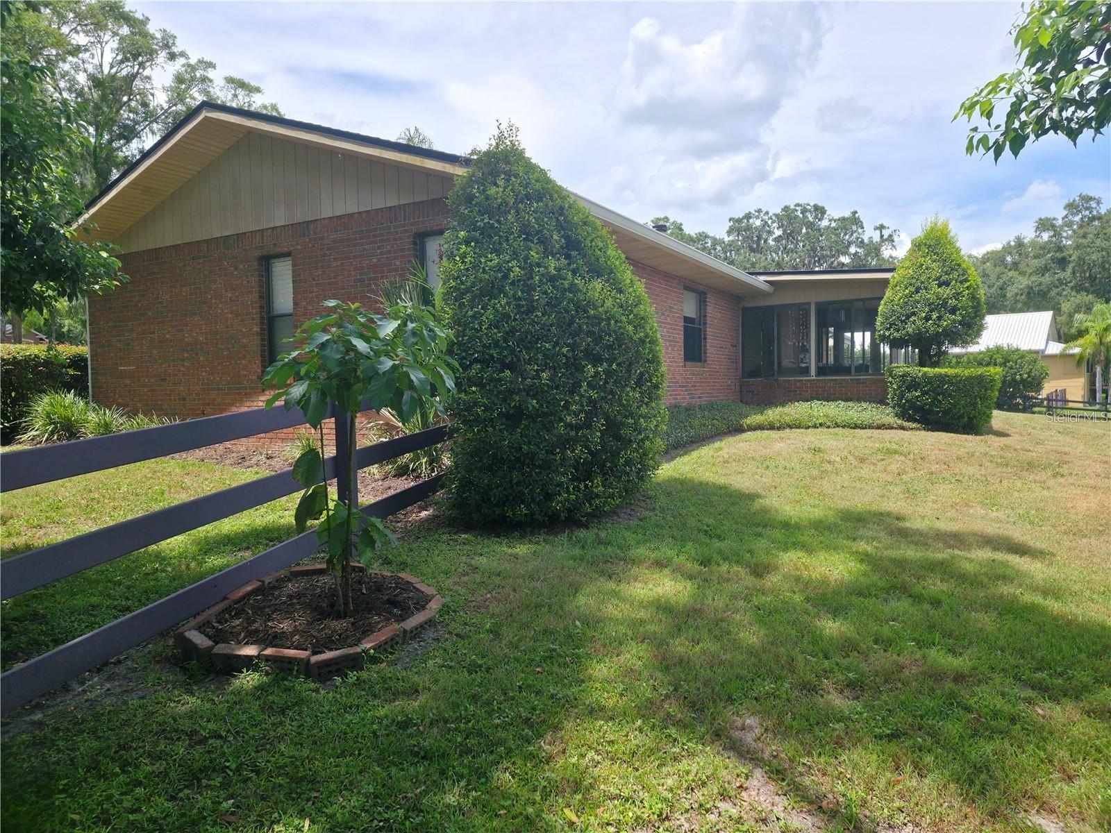 NOT IN SUBDIVISION. UNINCORPORATED - Residential