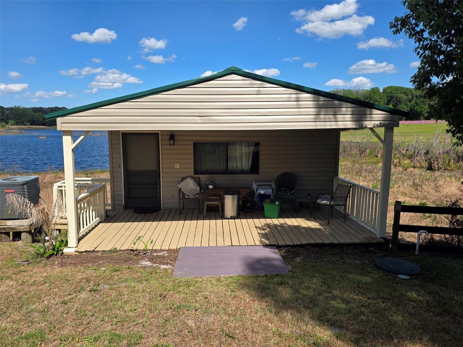 NOT IN SUBDIVISION. UNINCORPORATED - Residential