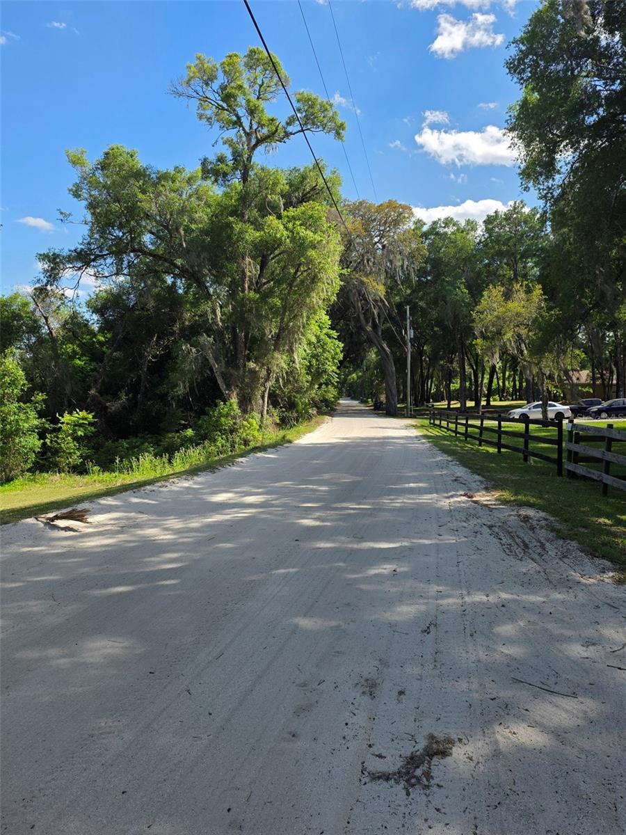 NOT IN SUBDIVISION. UNINCORPORATED - Residential